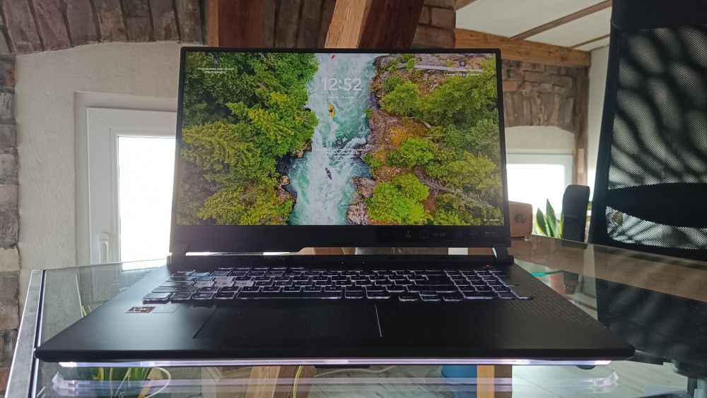 Laptop ASUS ROG Strix G17