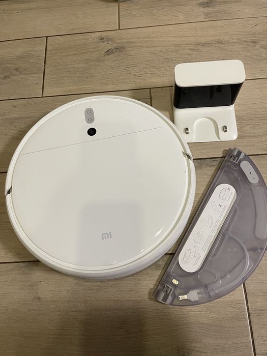 Робот пилосос Xiaomi Mi Robot Vacuum-Mop