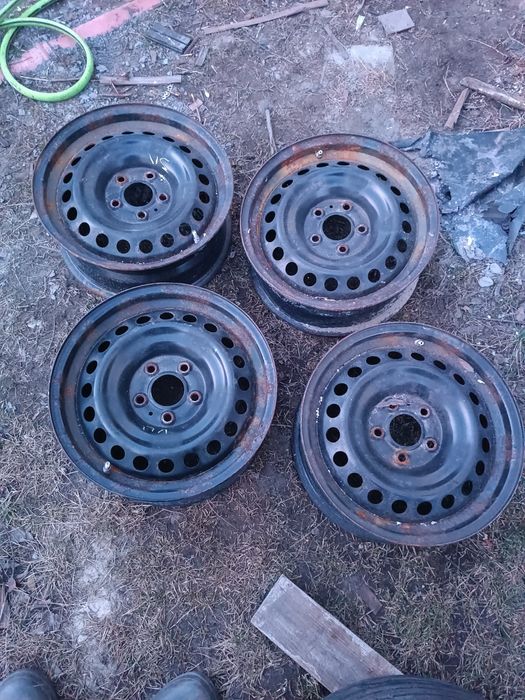 Оригінальні сталеві диски Nissan Leaf R17