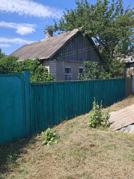 Продам будинок з ділянкою мала данилівка караван