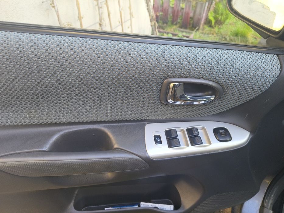 Sprzedam mazda 1.9 benzyna
