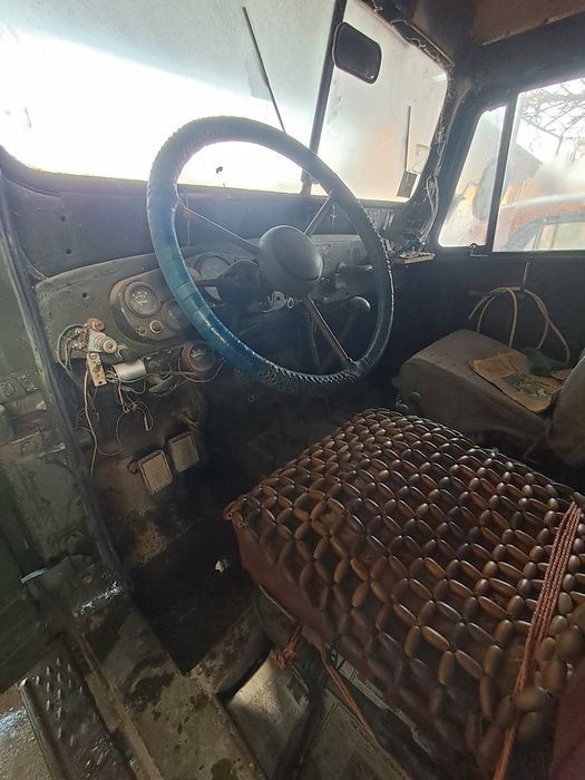 продам автомобіль  ГАЗ 69