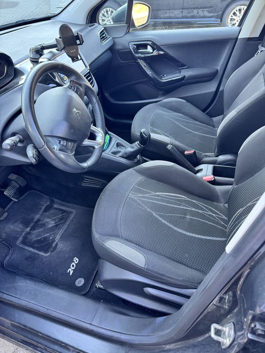 Peugeot 208 HdI Acess