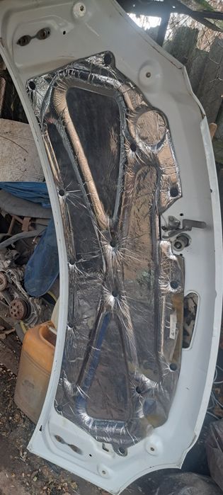 Продам капот и дверт на газель