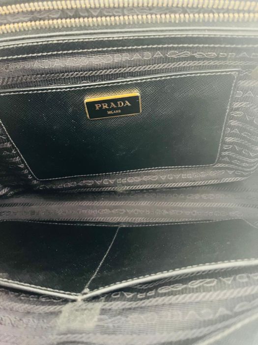 Mala preta Prada