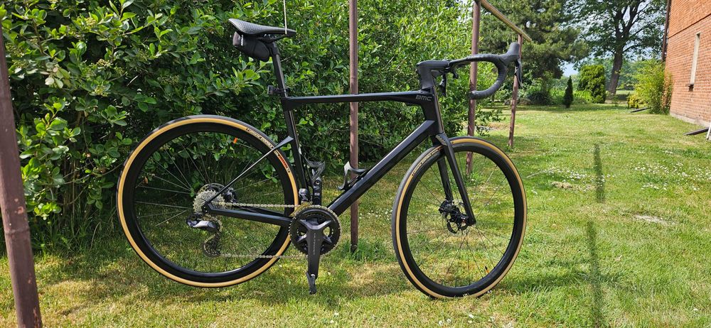 BMC RoadMachine Di2 r. 56, Szosa