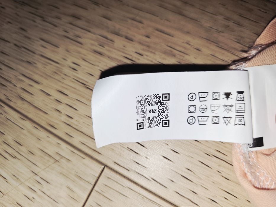 Dziecięca, używana, pomarańczowa koszulka z Zary