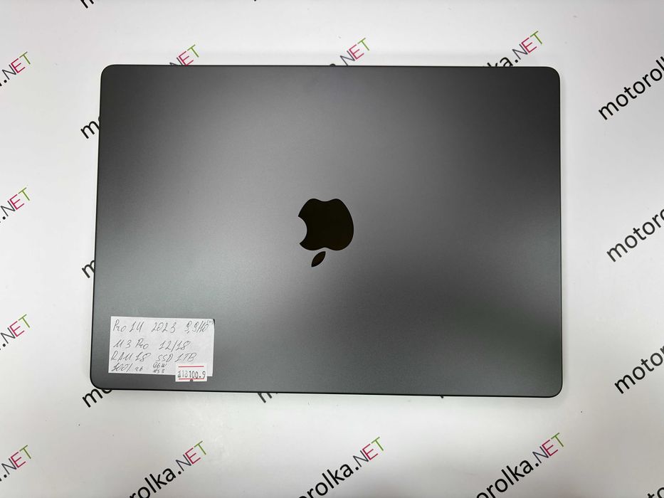 MacBook Pro 14 M3 Pro 12CPU/18GPU 18RAM 1TB SSD Black 6 циклов (100%)