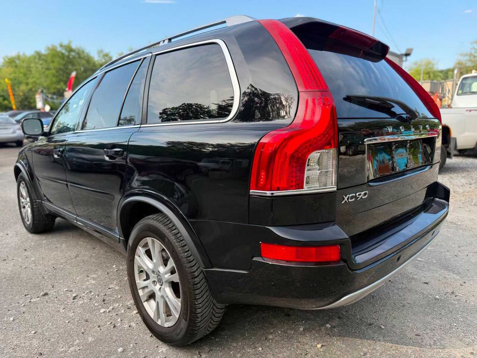 Volvo XC90      2013