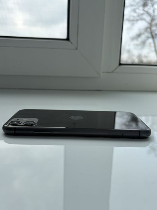 Продам iPhone 11