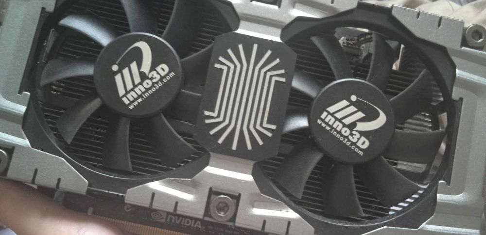Gtx 650 ti boost 1 gb Inno3d