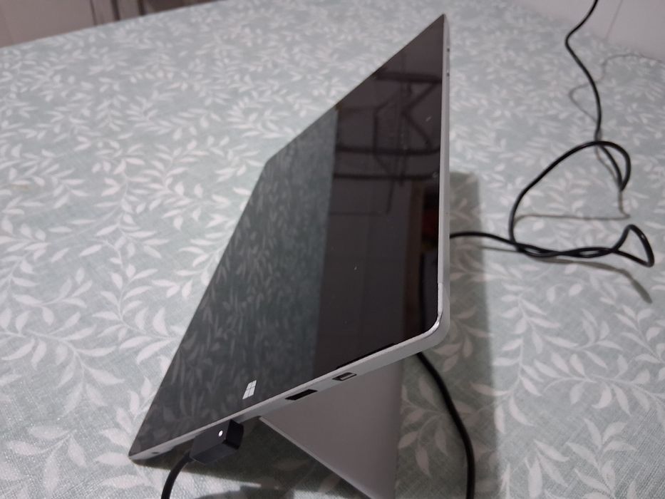 Surfec com ecrã partido