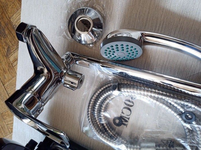 Новый Смеситель ванна длинный носик качество змішувач