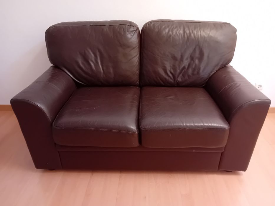 Sofá castanho 2 lugares