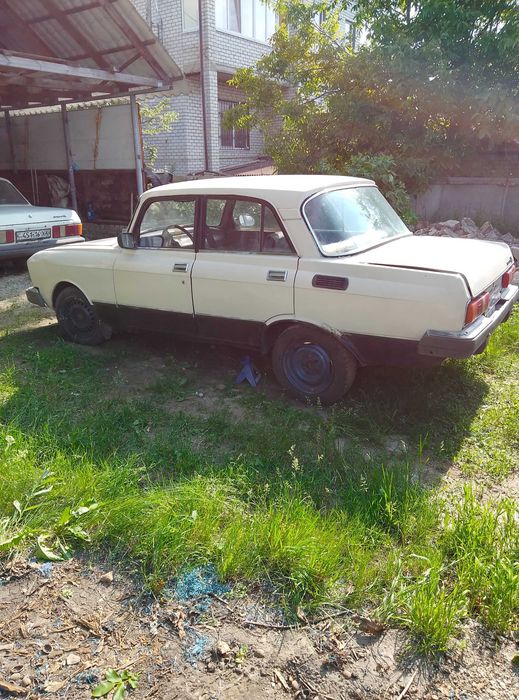 Продам автомобіль Москвич 2140 люкс