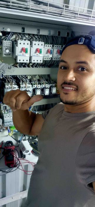 ELETRICISTA É OUTROS SERVIÇOS