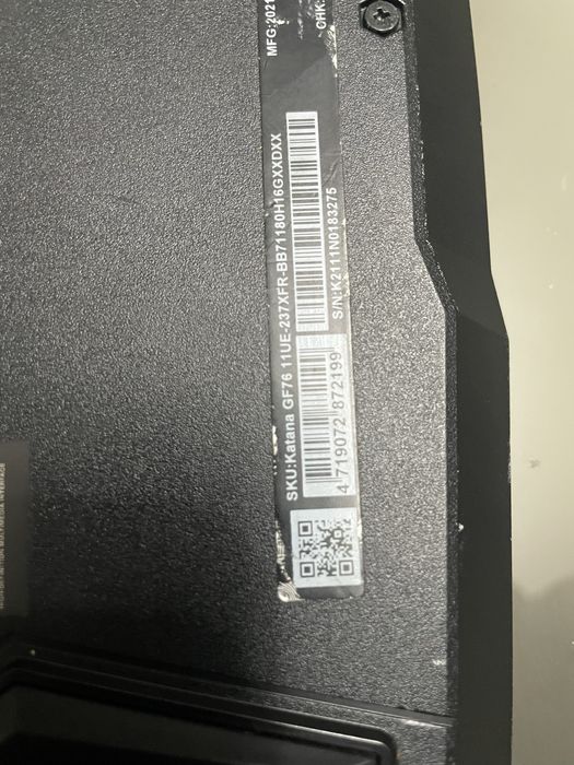 MSI Katana GF76 11UE - Avariado