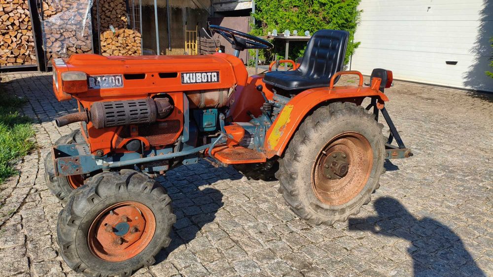 Trator kubota 4x4