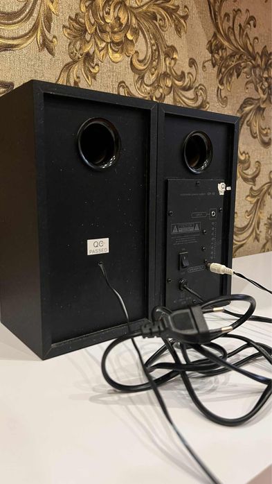 акустика SVEN CF-15 + ИБП Luxeon UPS-650A.