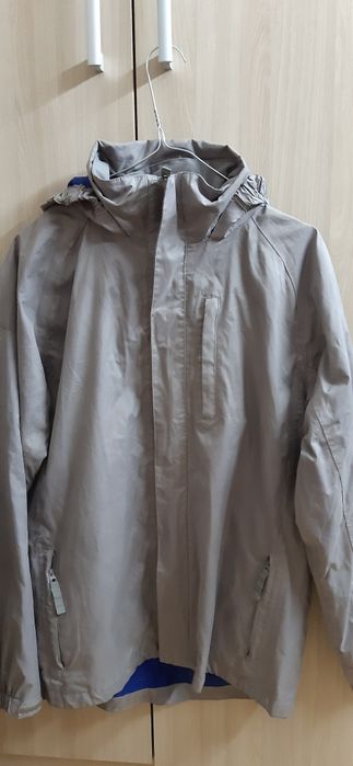 Куртка -вітровка,розмір-164.