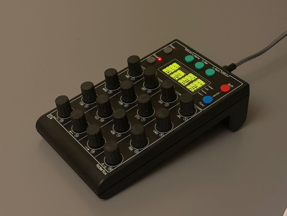 midi контроллер Faderfox EC4