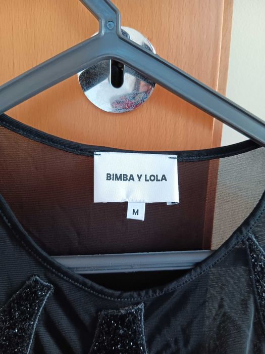 Camisola preta com desenhos