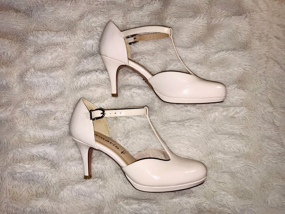 Жіночі босоніжки фірмові Tamaris