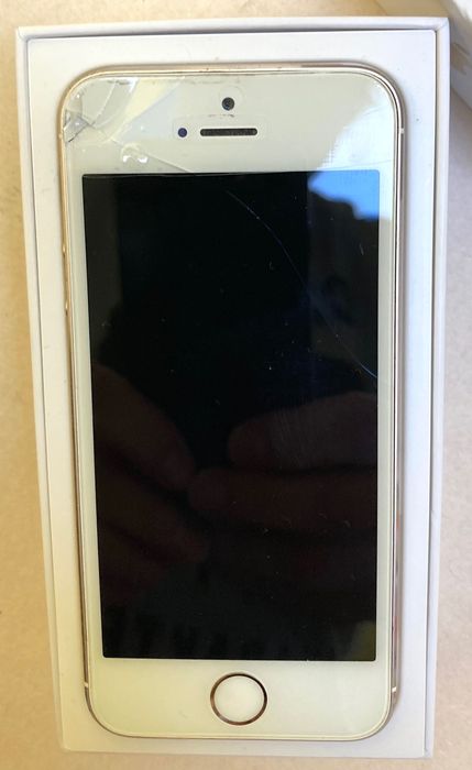 Apple iPhone 
5S 
1/ 16 GB 
złoty/ Gold