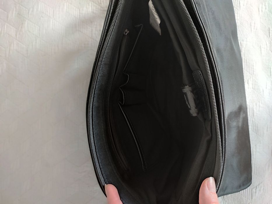 Męska torba na ramię.