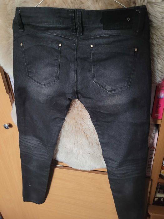 Spodnie dżinsowe Stradivarius Deluxe
