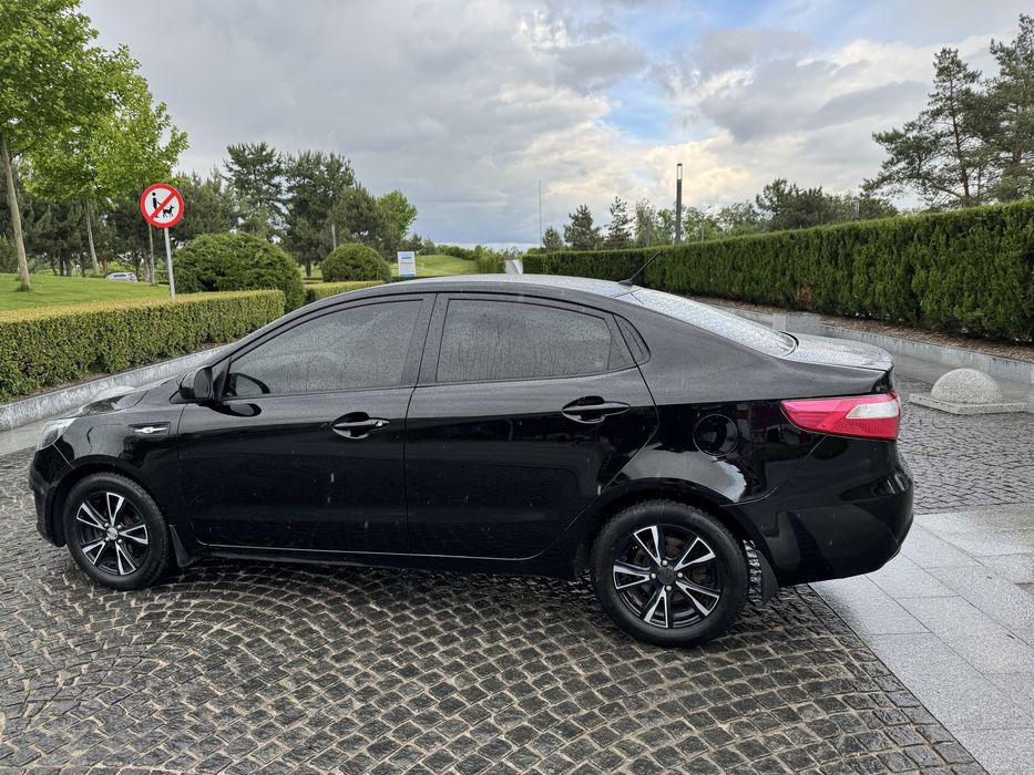 KIA RIO 2013г.Второй владелец.