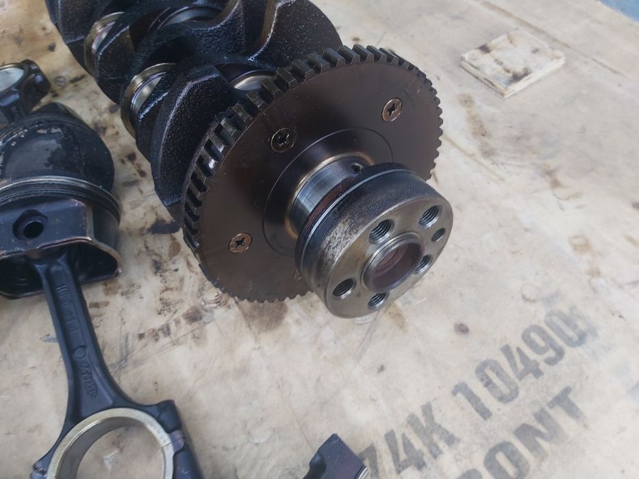 Коленвал,поршня 1.4 G4EE Hyundai Accent,Getz,Rio