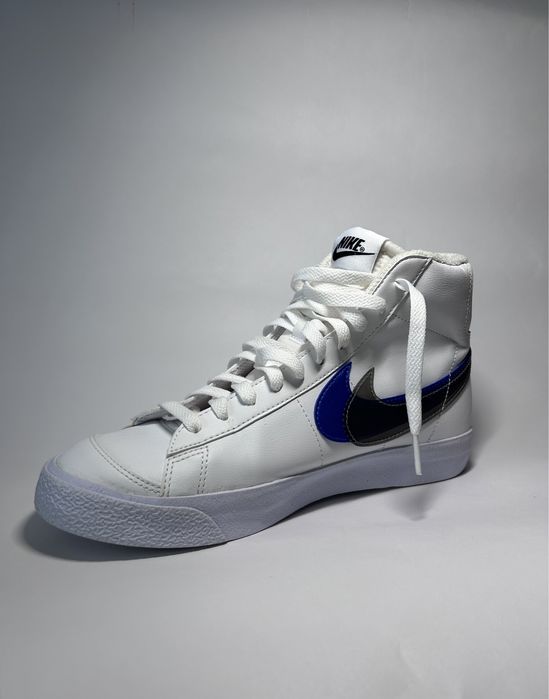 Кросівки моделі Nike Blazer Mid