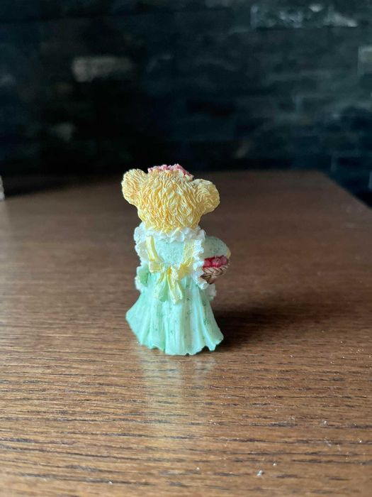 Miś mama z koszem mini figurka 6 cm