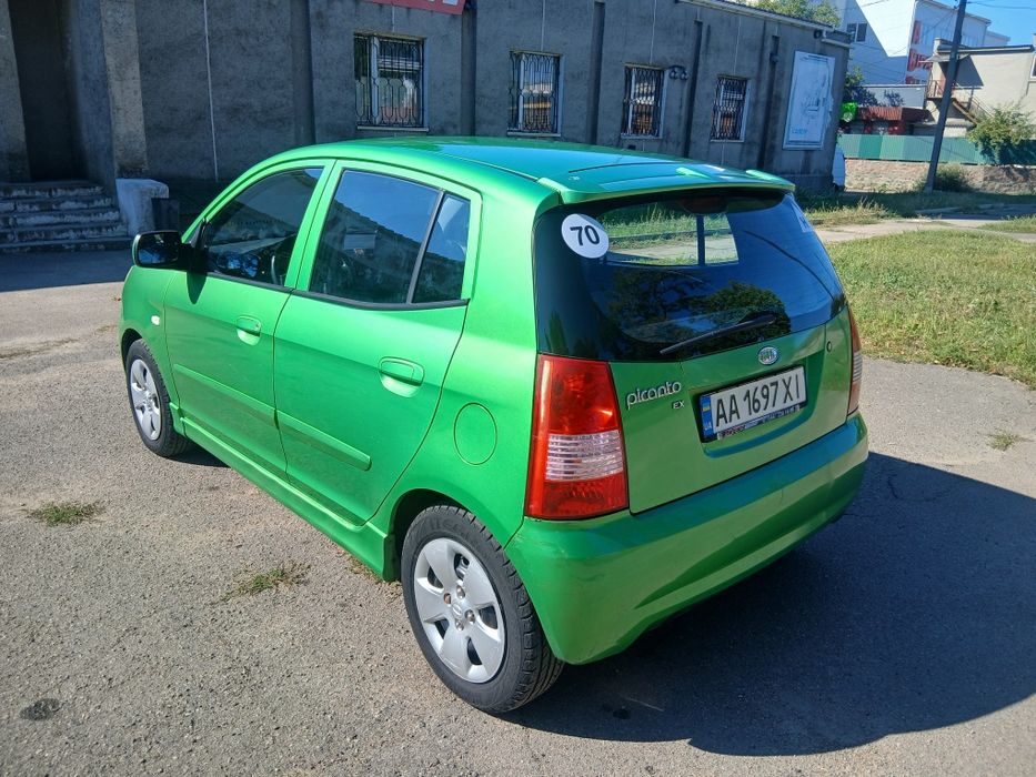 автомобіль Кіа Піканто