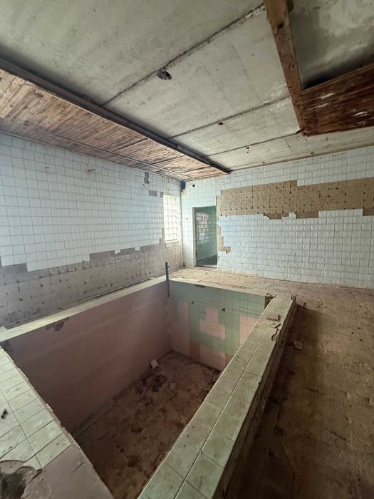 Продаж приміщення вільного призначення в с. Миротин
