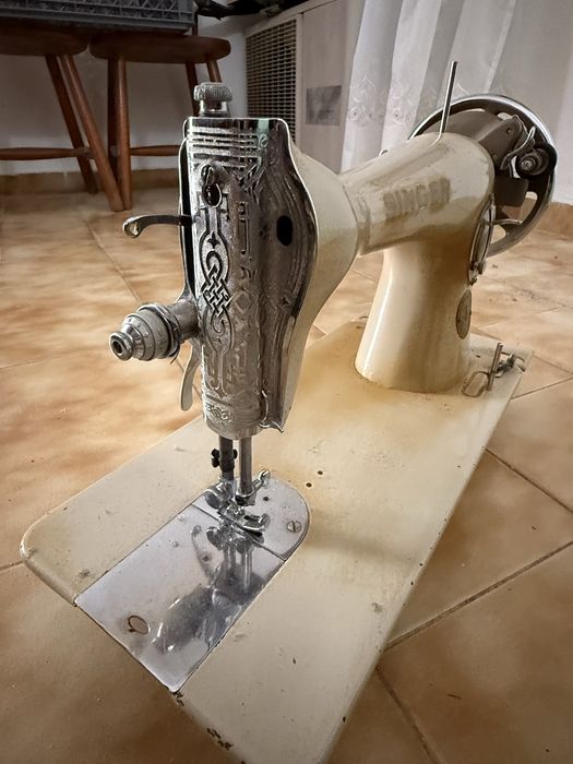 Maquina costura singer