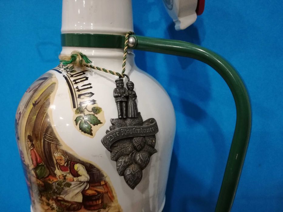 Garrafa Cerveja Vazia "Cerâmica? Vidro Rev.?-2L-Altura 35cm