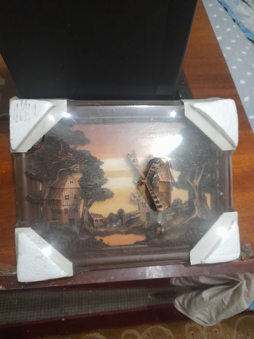 Картина заводська рельєфна