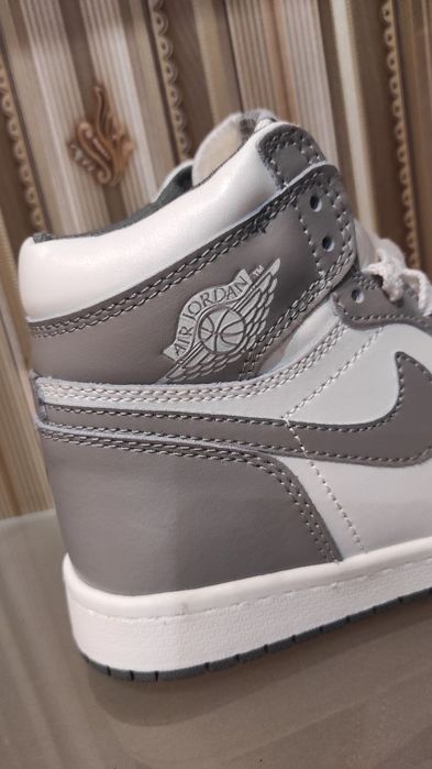 Nike Air Jordan 1 Mid 37,38,42.43