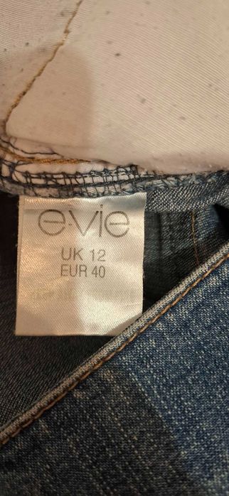 Evie - Jeansy Rybaczki - 40