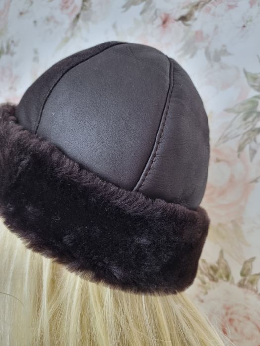 Skórzana czapka brązowa