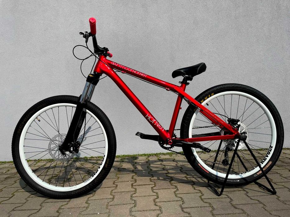 DIRT Dartmoor Hornet 2012 Bomber Deore Revolt phantom stunt dh fr