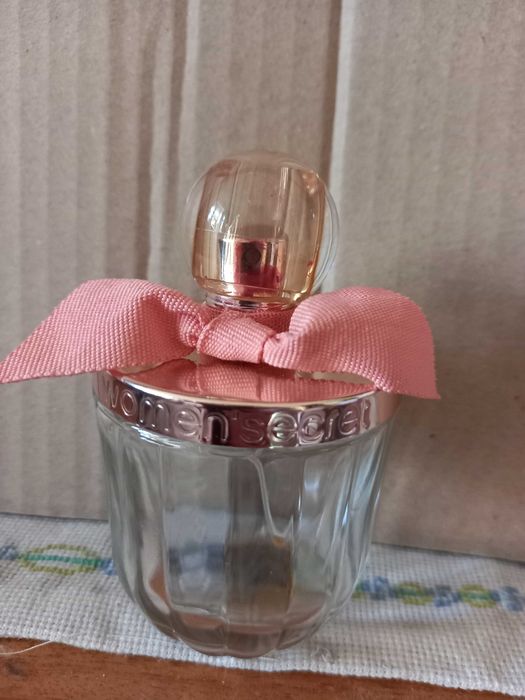 Флакон порожній від парфумів