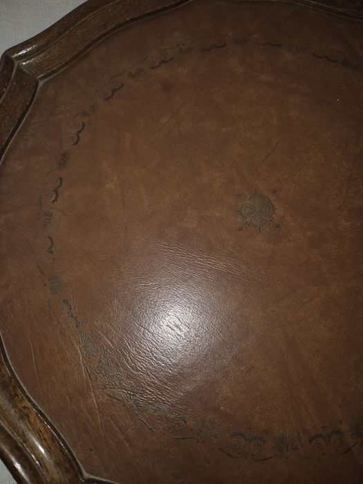 Tampo de Mesa de Apoio Antiga / Tabuleiro Vintage em Madeira e Pele Trabalhada