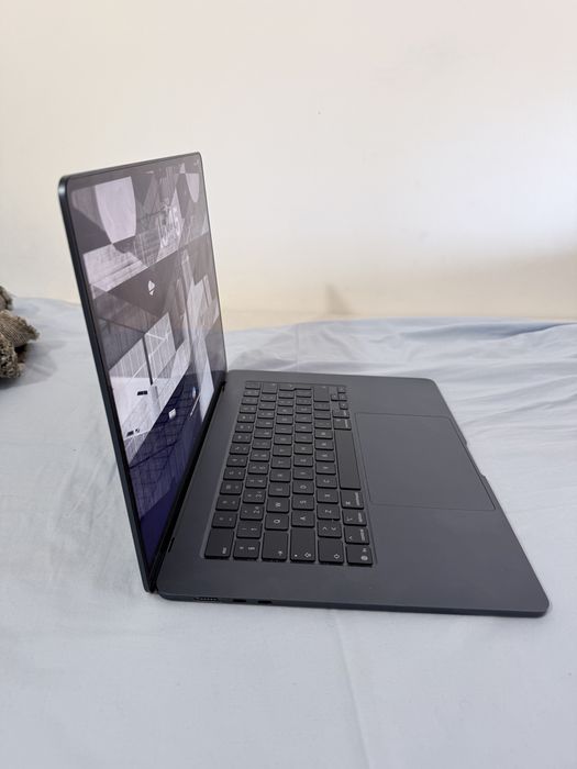 MACBOOK AIR M4 15 polegadas