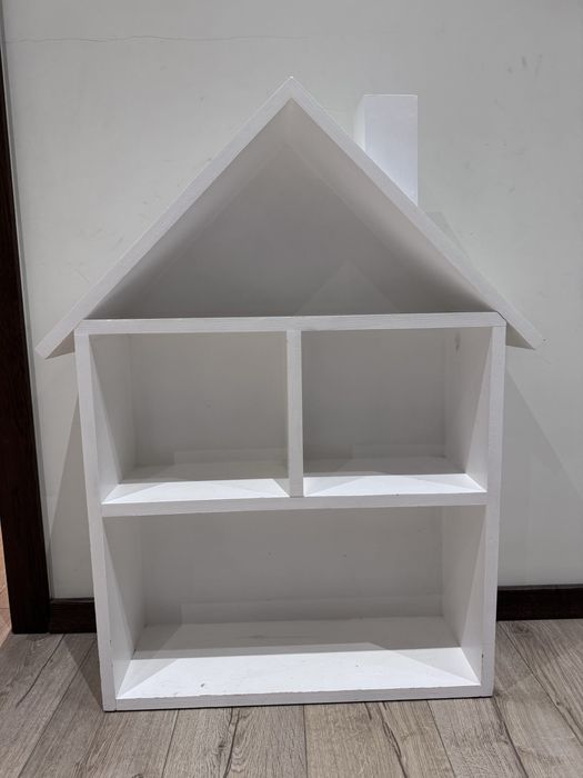 Półka/domek drewniany biały
