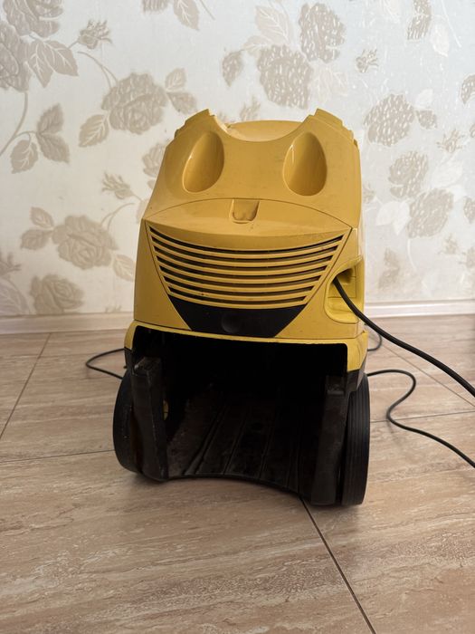 Працюючий Karcher ds 5500