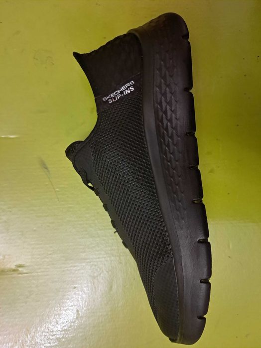 Кроссовки   Skechers оригинал размер 39 стелька 26 см