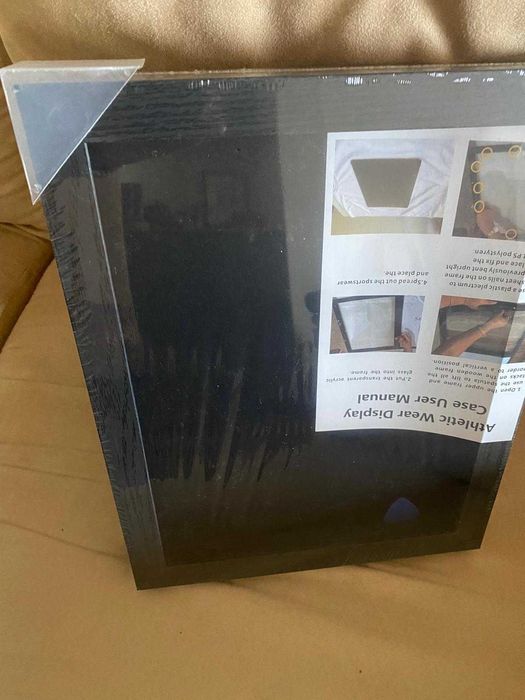Moldura de parede para exposição